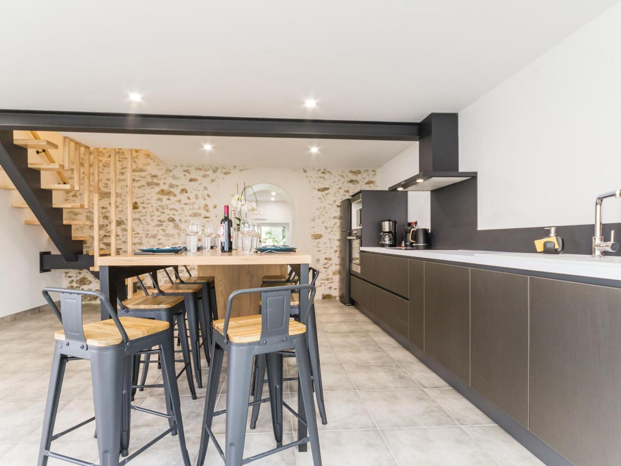 Maison Calme, Renovee, Proche - 3 Chambres, Terrasses, Jardin, Petanque, Stationnement Prive - Fr-1-306-1208 Holiday home